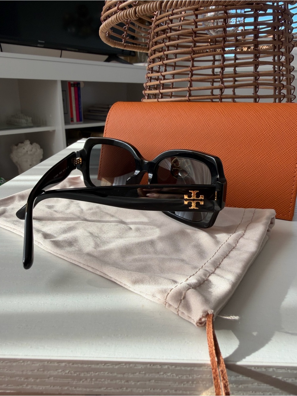 NEW Tory Burch Black Square Sunglasses with Orange Case